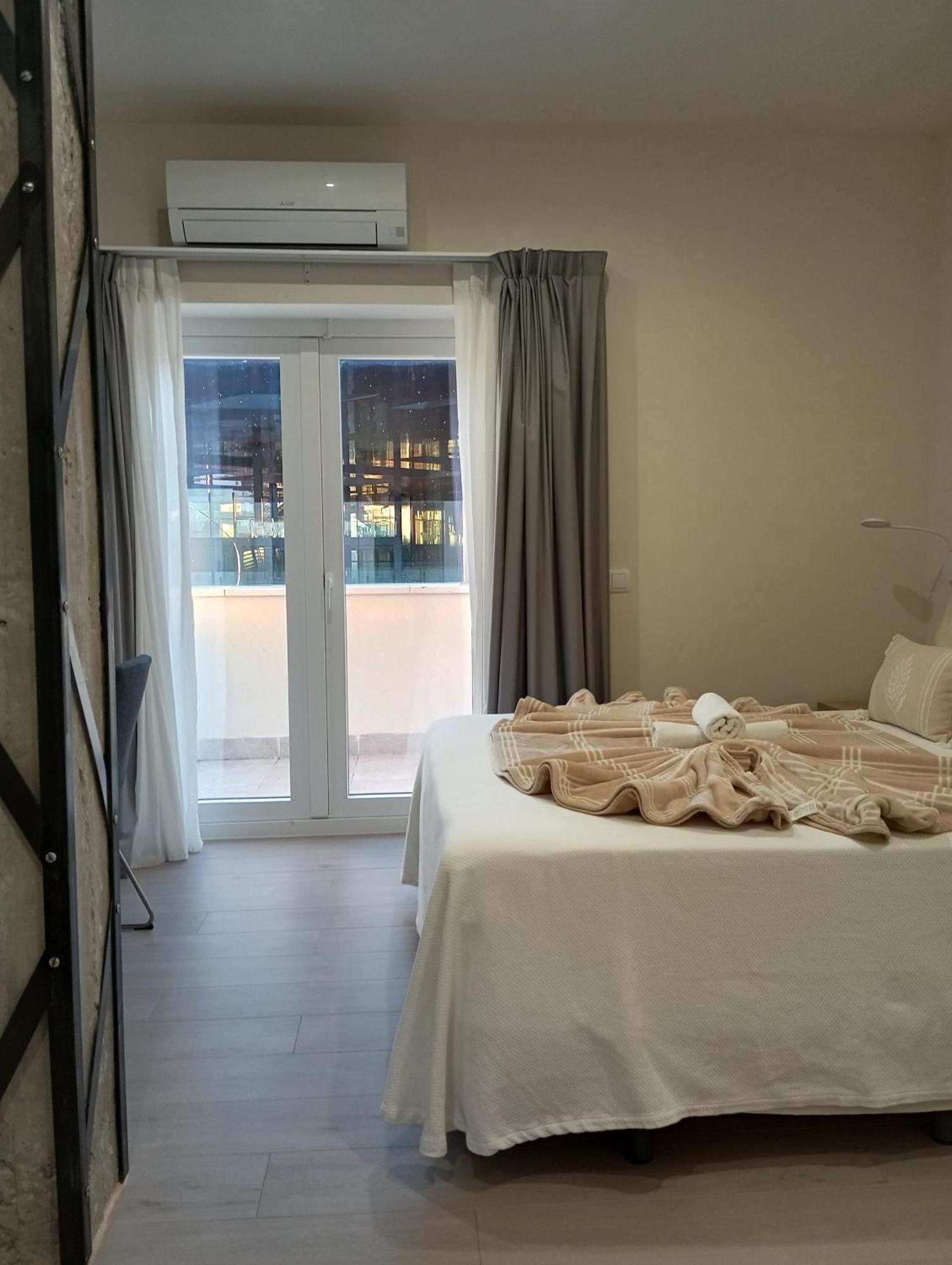 Hostal La Estacion Terrazas Madrid Exterior photo